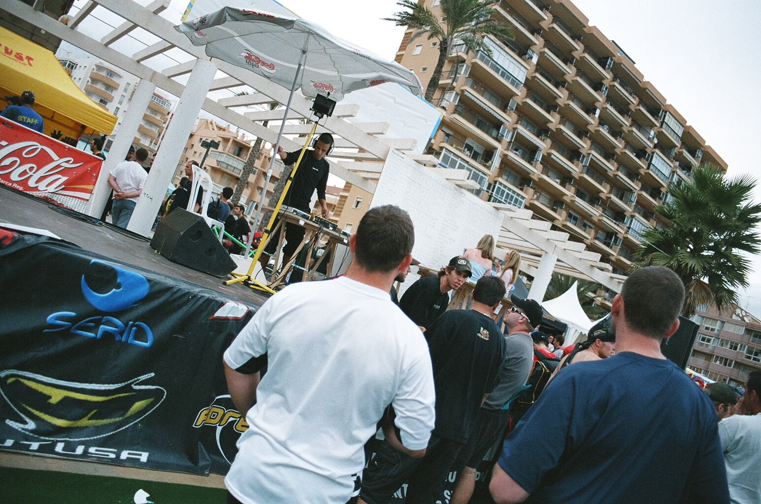 Fotografía MB 40002 en el álbum Malaga Beach 2004